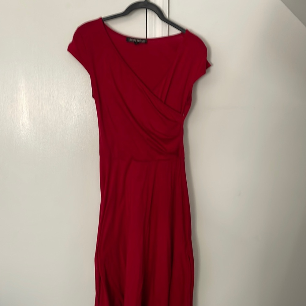 Super cute red dress size 8. Machine washable
